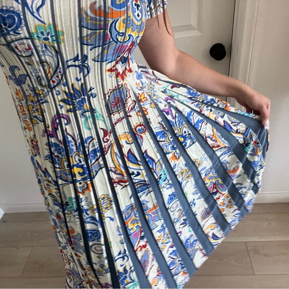 $2,350 Etro paisley pleated Knit Midi Dress - Picture 9 of 13